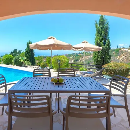 Resitour - Perneri Three Bedroom Τάλα